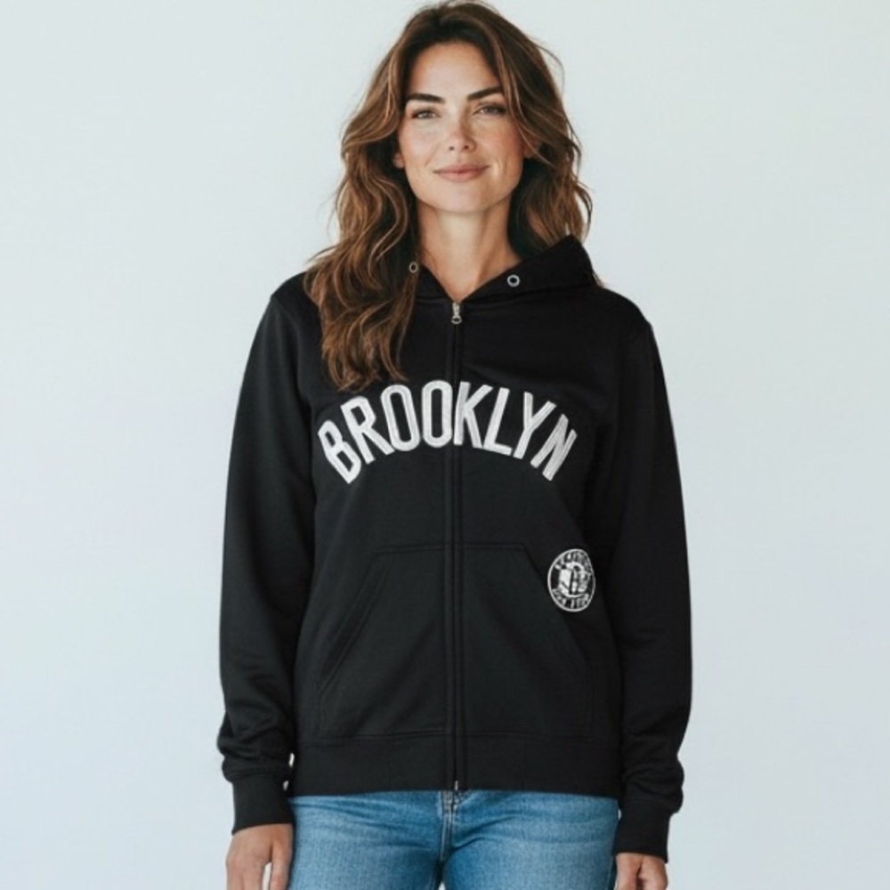 NWT NBA Black Brooklyn NY Basketball Sports NBA Zip Up Hoodie 2 Pockets, Small